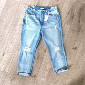 Good American Girlfriend Jeans